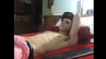 Gay_Twink_Guy  05-03-2021